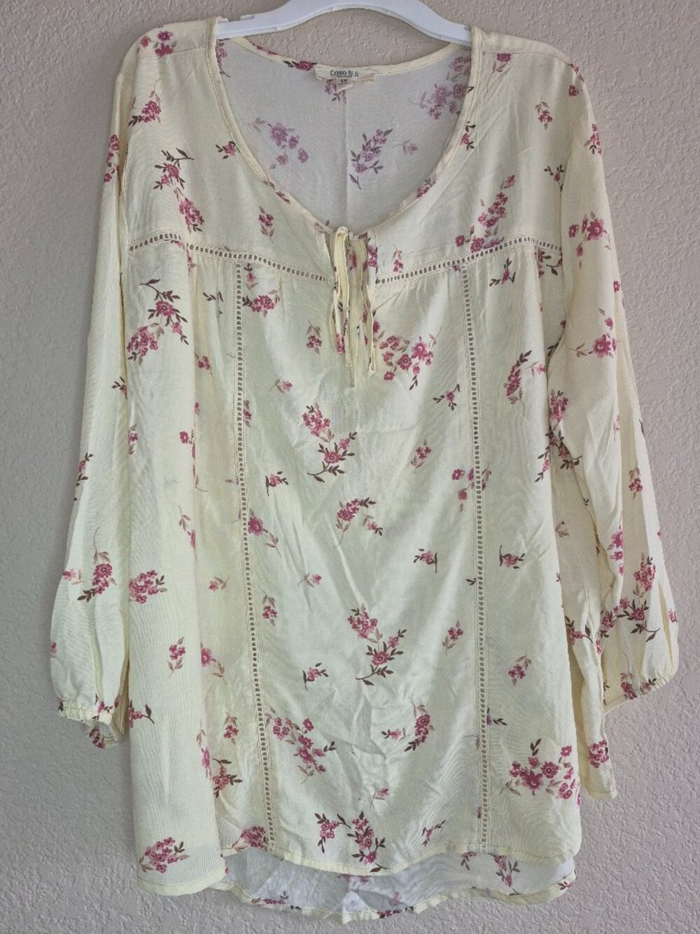 Como Blu Woman Floral Crochet Accent Peasant Blouse — Plus Size 1X